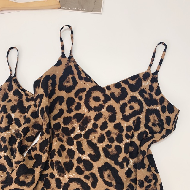 [ Mã WASTAPR giảm 10K đơn 50K] BÁN SỈ ÁO 2 DÂY CỔ V HỌA TIẾT DA BÁO | BigBuy360 - bigbuy360.vn