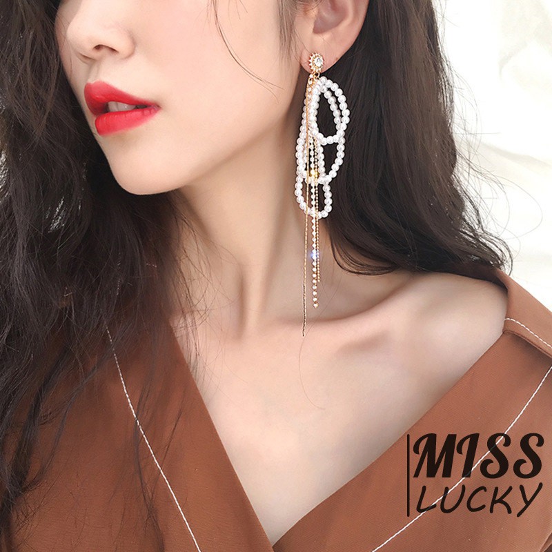 Khuyên tai nữ kiểu dáng thời trang phong cách