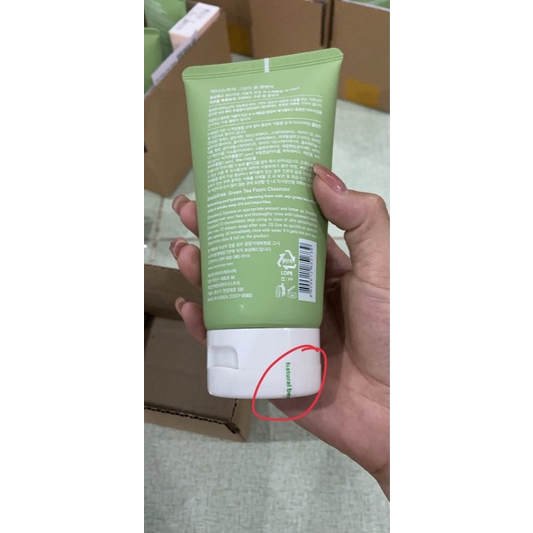 Sữa rửa mặt sạch mụn trà xanh Hàn mẫu mới