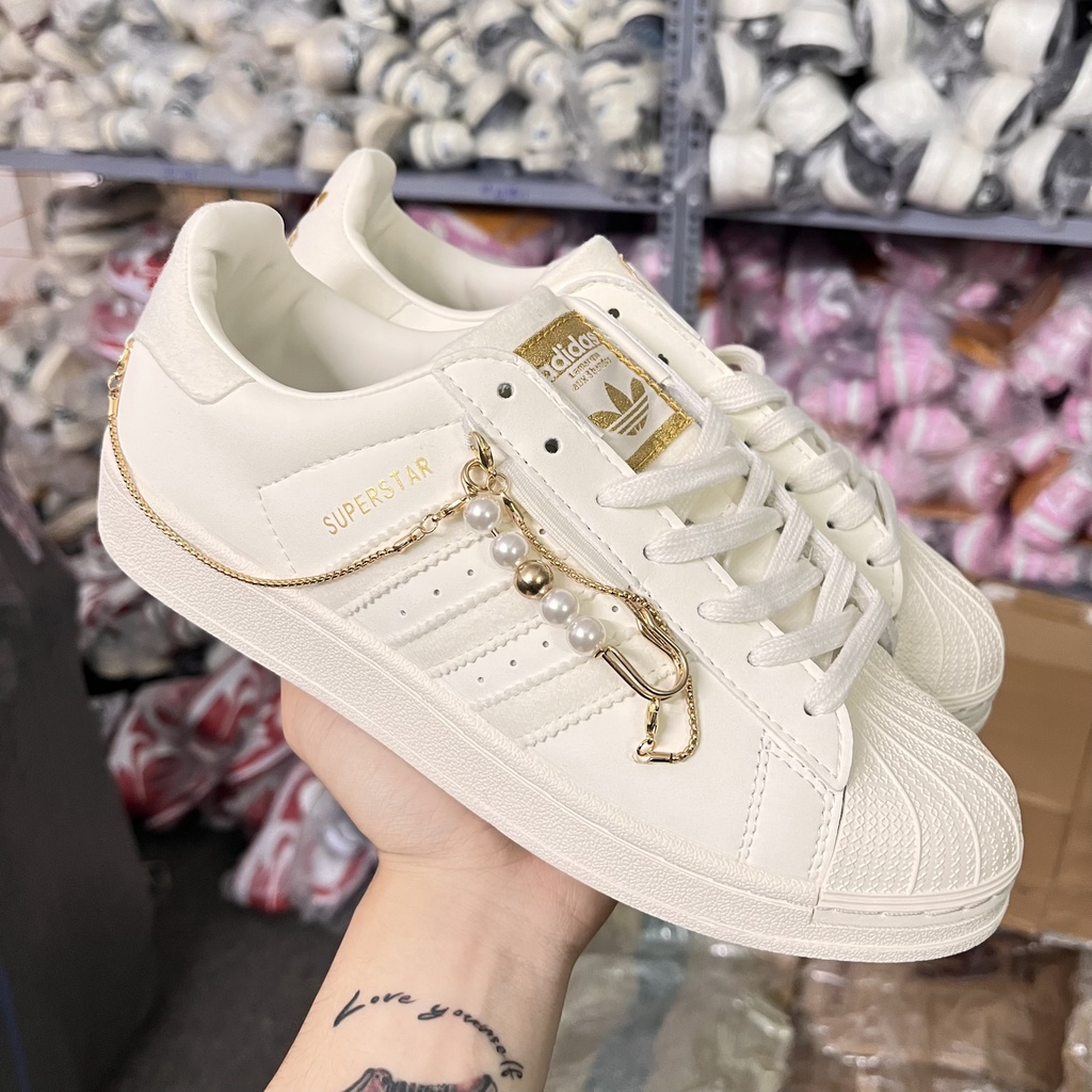 Giày sneakes Nam Nữ Trắng 𝑨𝒅𝒊𝒅𝒂s𝒔 𝑴𝒖̃𝒊 𝑺𝒐̀, Giày Thể Thao Das 𝑺𝒐̀ Ngọc trai Tím, Ngọc trai Vàng