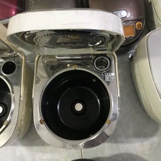 Nồi cơm điện nhật 1.8 lít national sr-st18