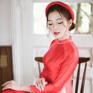 Áo dài gấm đính trai