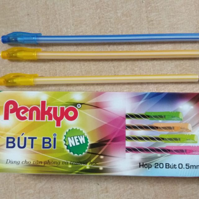 Một hộp bút bi nến dài (Bút Bi Penkyo) gồm 20 chiếc,viết là đẹp.