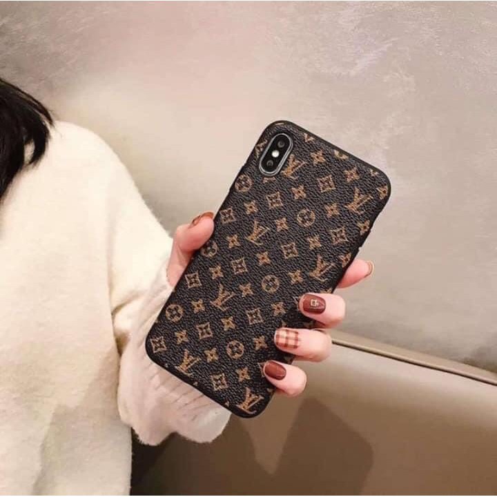 Ốp Lưng Iphone LV họa tiết - Ốp Da in hình 6/6plus/6s/6splus/7/7plus/8/8plus/x/xr/xs/11/12/pro/max/plus/promax | BigBuy360 - bigbuy360.vn