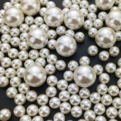 gói 25-50-100gam hỗn hợp hạt châu,hạt cườm,hạt bẹt nhựa không lỗ nhiều size 4-12mm màu kem