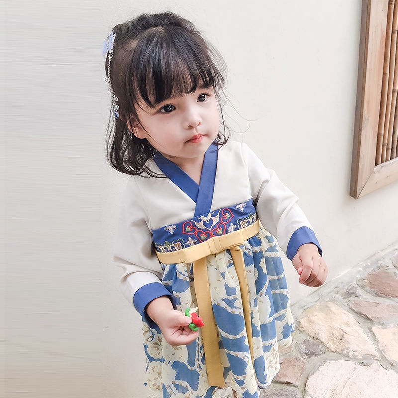 Trang Phục Thiết Kế Theo Phong Cách Trung Hoa Xinh Xắn Cho Bé Gái