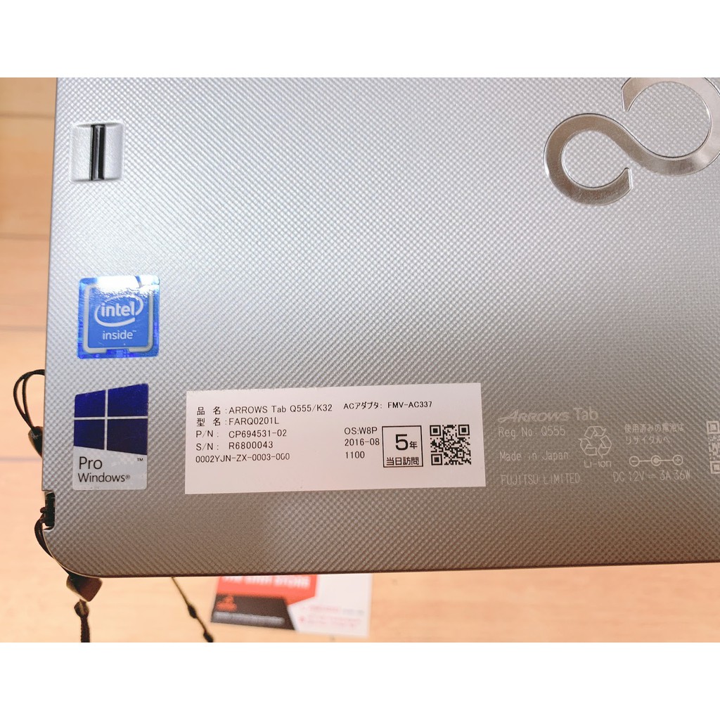 Laptop 2 trong 1 Fujitsu Q555 kèm bàn phím Window 10 - Ram 4G 64G | WebRaoVat - webraovat.net.vn