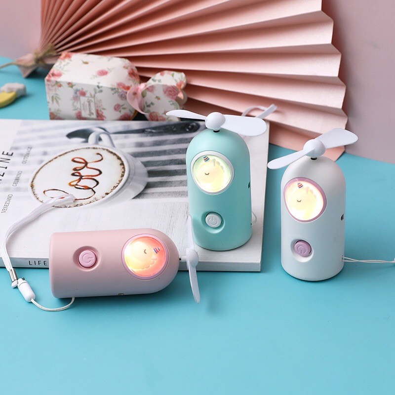 Quạt Cầm Tay Tích Điện Hình Chú Ngựa Mini (Tặng kèm dây sạc) | BigBuy360 - bigbuy360.vn