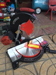 MÁY CẮT NHÔM BOSS 255mm