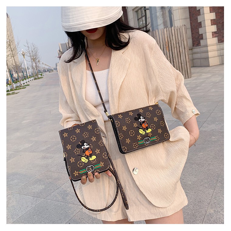 Túi đeo chéo Mickey hàng mới về
