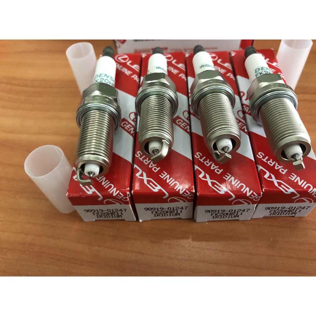 [CHÍNH HÃNG] Bộ 4 Bugi Denso Iridium Xe Toyota Innova ForTuner  2 cực ren 14 chân dài-kim 90919-0124