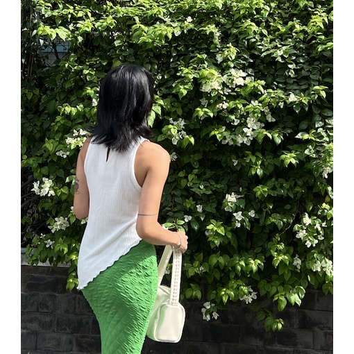 HASMILED - "stay hydrated" Áo thun xéo tà không tay