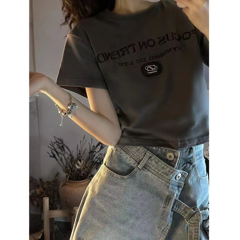 Quần Short denim Rách Dáng Rộng Phối Túi Nhỏ Thời Trang Xuân Hè Cho Nữ