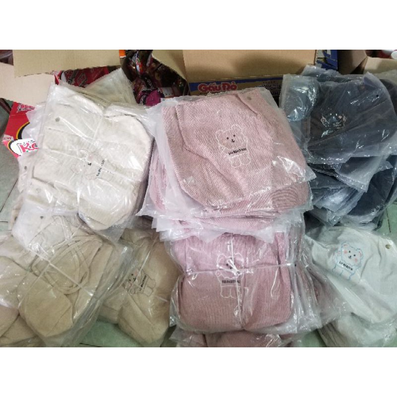 Túi tote vải đeo vai nhung tăm hình gấu thêu 3 nút bấm form túi cứng cáp sang xịn mịn mã TP1 | tiemtuitotebypat
