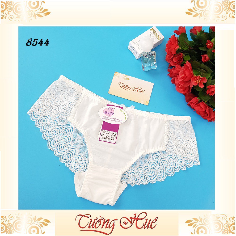 Quần lót nữ annie QE 8544 trơn phối ren phía sau.
