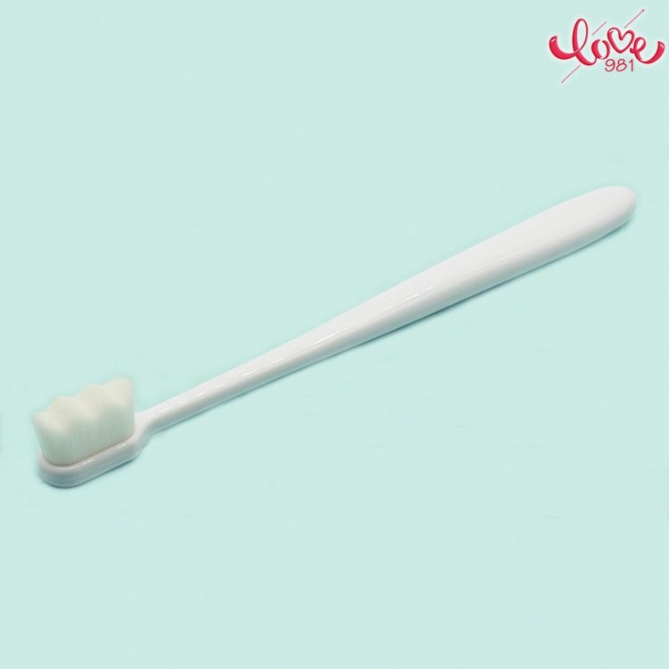 Bàn chải đánh răng lông mềm nano cao cấp