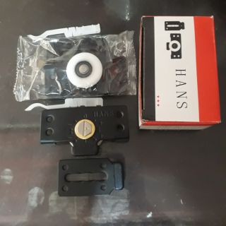 Bi cửa lùa có hãm Hans chính hãng