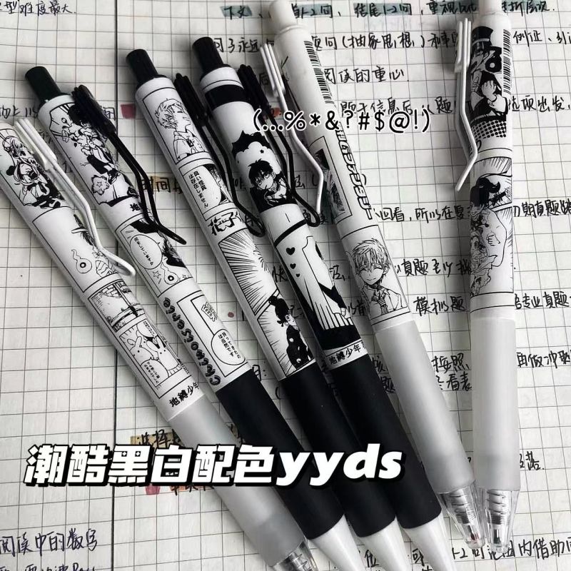Bút Mực Nước Mực Đen / Trắng Họa Tiết Anime Ngòi 0.5mm