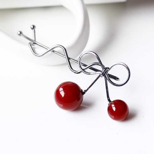 Kẹp tóc bằng kim loại hình quả cherry dễ thương