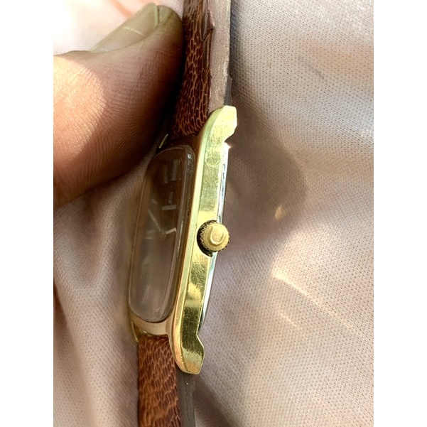 Đồng hồ nam Universal cót tay