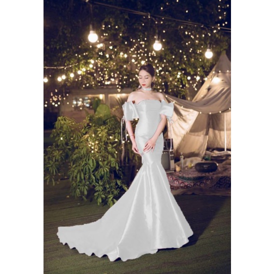 Đầm váy dạ hội body đuôi cá, cô dâu đi bàn kèm phụ kiện sang trọng