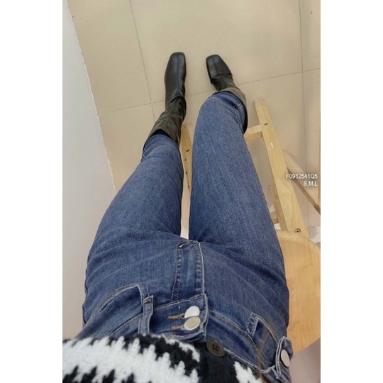 Quần jeans lưng cao 2 nút