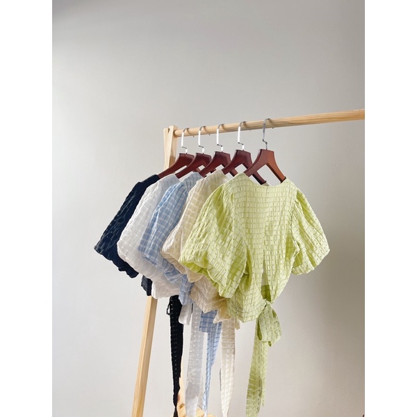 Áo croptop cột nơ lưng