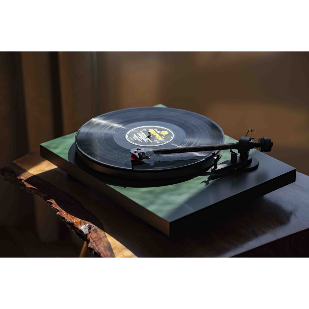 Đầu Đĩa Than Pro-Ject Debut Carbon Evo Hàng Chính Hãng New 100%