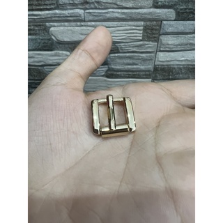 Khóa kim dập chữ