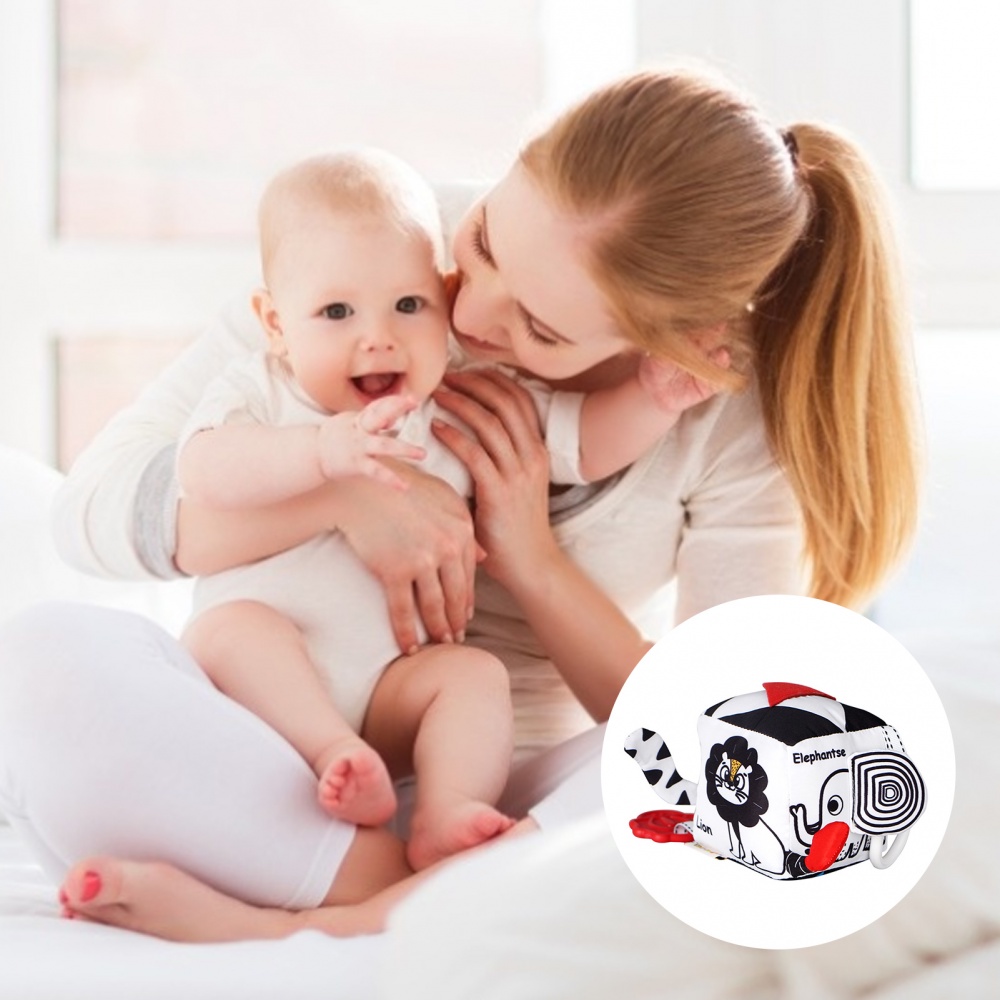 Đồ chơi treo xe đẩy màu đen và trắng cho trẻ sơ sinh từ 0-12 tháng tuổi