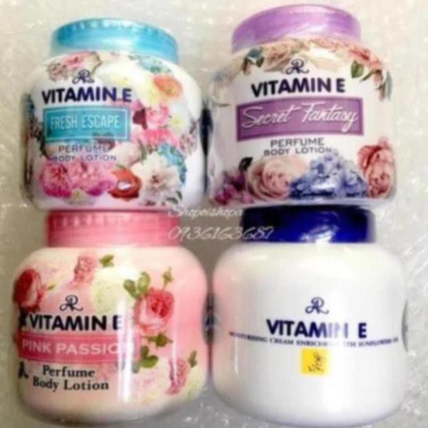 🌸Kem Aron Vitamin E hương nước hoa dưỡng da cấp ẩm chống nứt nẻ Thái lan 200g