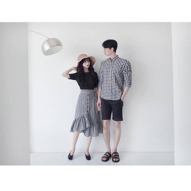 Đồ đôi áo sơ mi nam và chân váy nữ