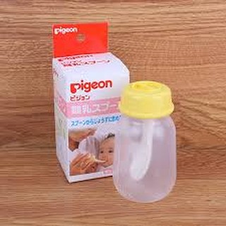 Bình tập ăn có thìa pigeon 120ml