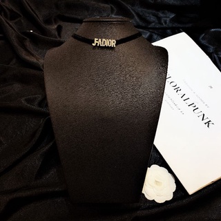 CHOCKER JADIOR ĐÍNH ĐÁ
