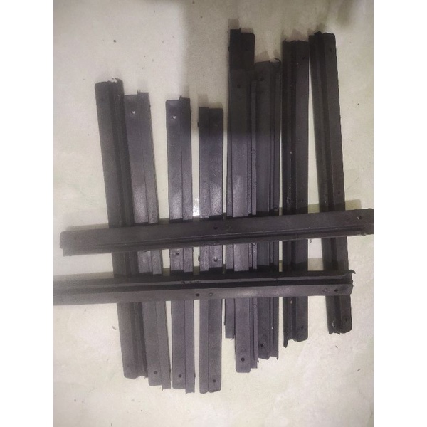 Cặp nẹp nhựa đóng ngăn kéo máy công nghiệp