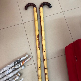 Gậy gỗ cẩm cho người già