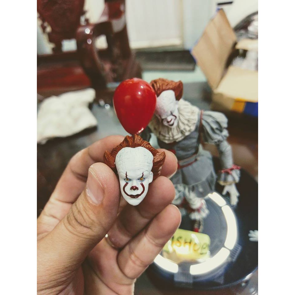 Mô hình Hề ma quái  IT Pennywise  - cao 16cm. Không kèm giá đỡ