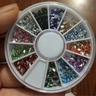 Hộp đá hình tứ giác