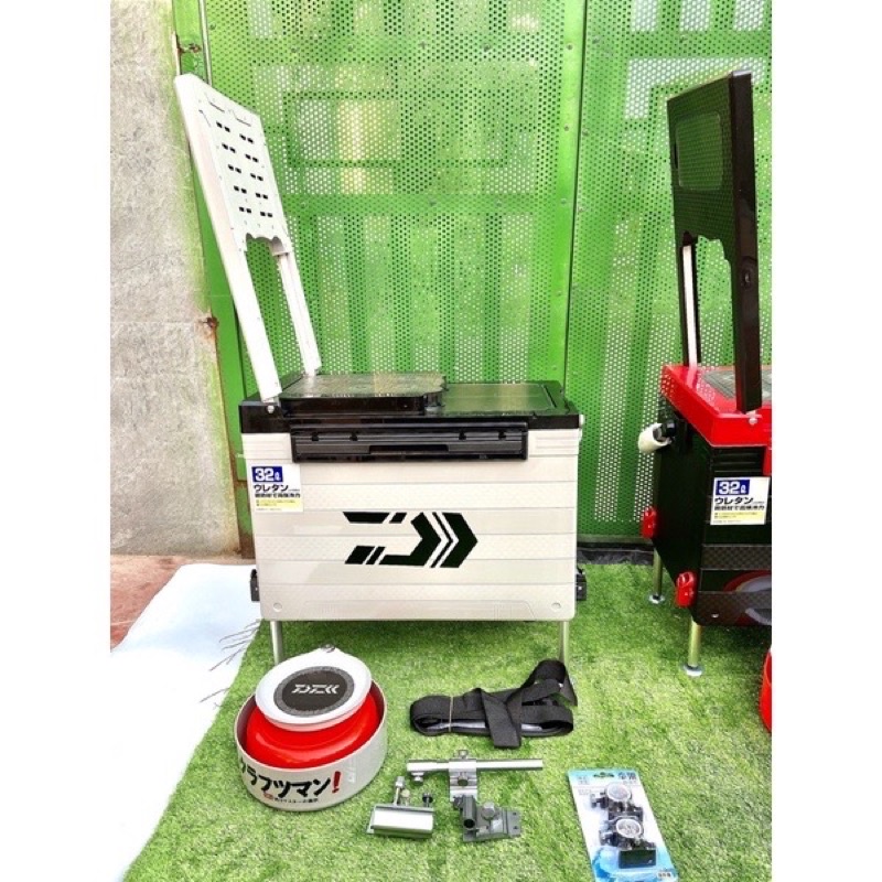 Hàng Mơi VỀ   thùng daiwa 32L cao cấp chân địa hình