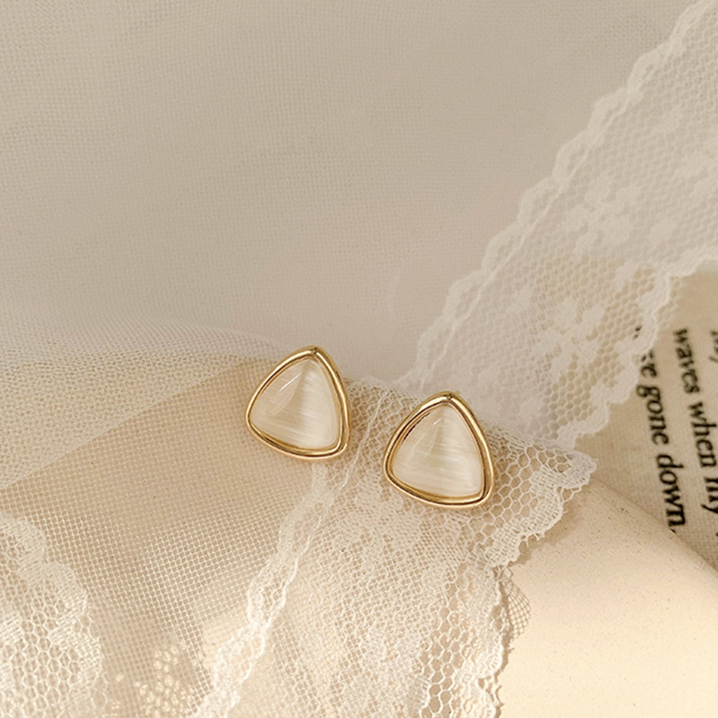 Bông tai hình tam giác đính đá sang trọng hoa tai bạc s925 thời trang Hàn Quốc, Lémi Accessories