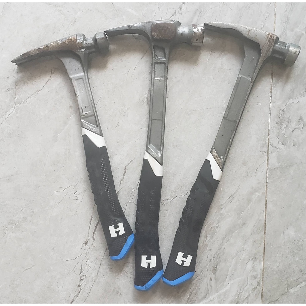 BUÁ NẬY ĐINH HART