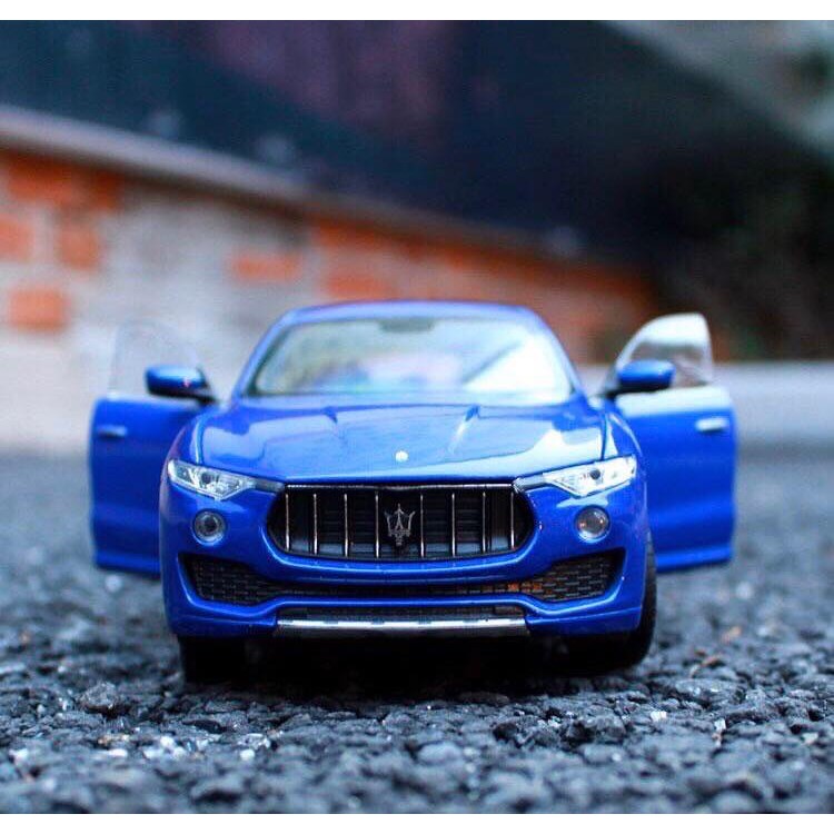 Mô hình xe Maserati Levante tỉ lệ 1:24 hãng Welly