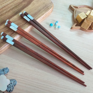 Đũa trắc vuông khảm trai đẹp cao cấp (bộ 5 đôi)