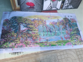 Tranh thêu non nước hữu tình