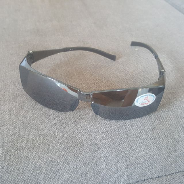 Thanh lý mắt kính dành cho người lớn có lớp chống tia UV | BigBuy360 - bigbuy360.vn