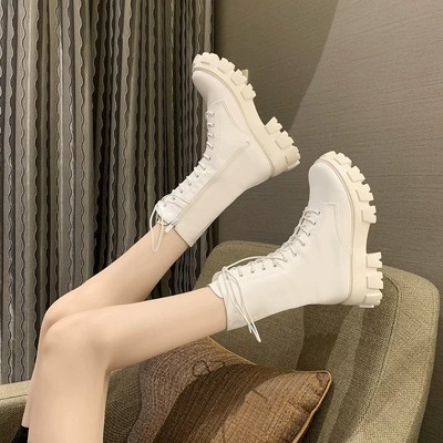 SẴN TRẮNG 36 BOOT DA ĐẾ 5CM BUỘC DÂY MŨI TRÒN PHONG CÁCH ULZZANG | BigBuy360 - bigbuy360.vn