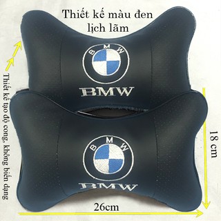Gối tựa đầu ghế xe ô tô in logo xe BMW nổi tiếng.