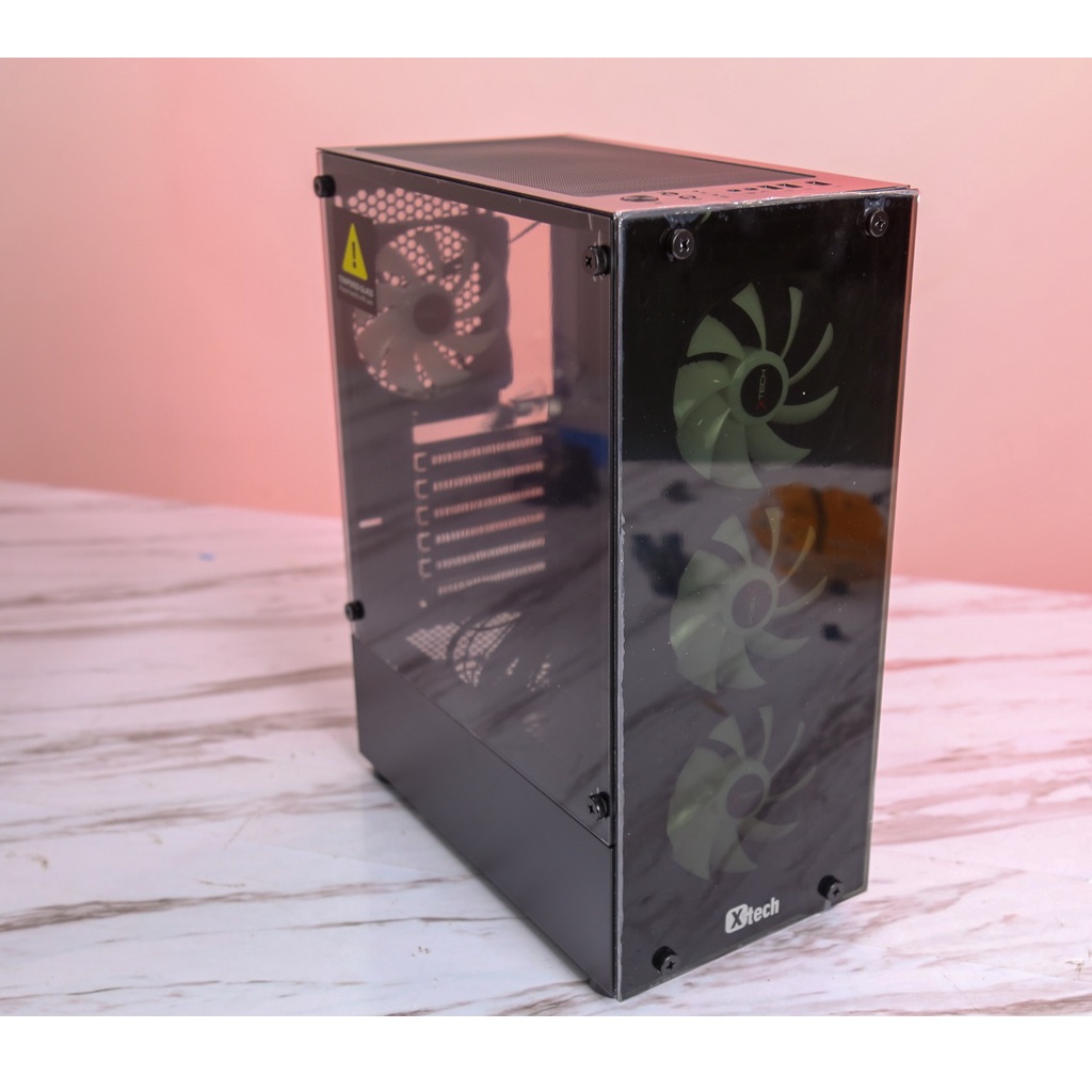 Vỏ case gaming, vỏ case may tính  Xtech F8 Gaming lắp sẵn 4 Fan RGB.