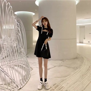 Đầm Đen Choker Dây Belt Trắng Độccc