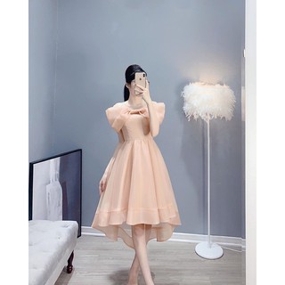 Váy prom trễ vai đuôi tôm